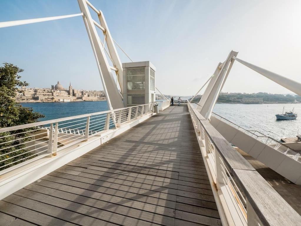 Apartment Super Luxury In Tigne Point, Amazing Sea Views