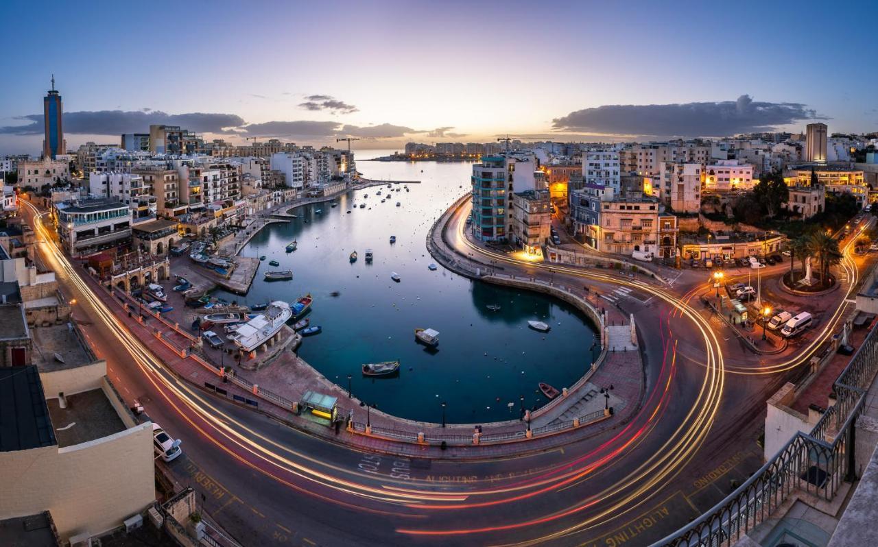Super Luxury In Tigne Point, Amazing Sea Views Sliema